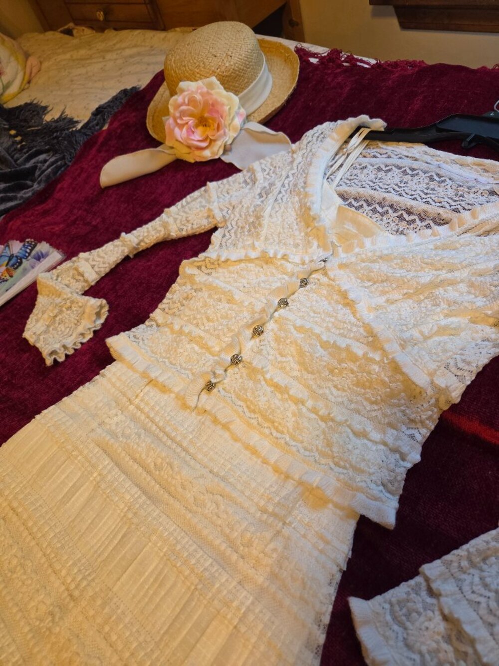 STUNNING CREAM LACE STRETCHY MAXI WITH MATCHING LACE CARDIGAN SMALL - Picture 13 of 14